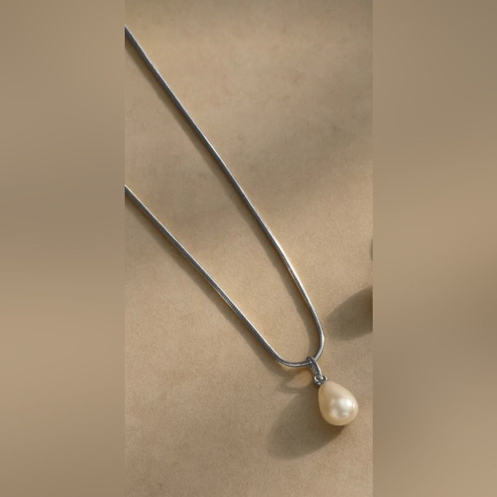 Pearl necklace Q97